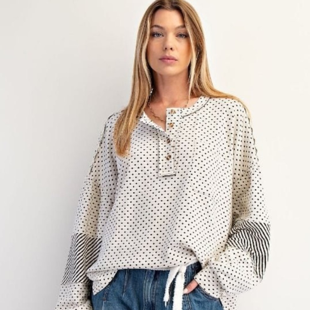Easel Mixed Polka Dot and Stripe Pull Over Cream/Black New with Tags size Small